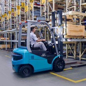 Montacargas eléctrico 2.5 Toneladas Baoli KBE25-LI – Litio