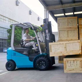 Montacargas eléctrico 2.5 Toneladas Baoli KBE25-LI – Litio