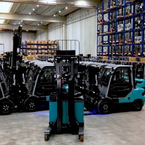 Apilador retractil eléctrico 2 Toneladas - Baoli KBR14-20